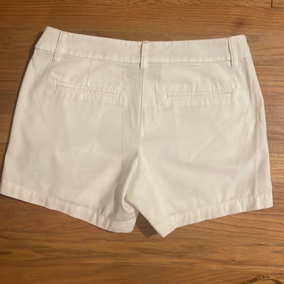 J Crew size 4 white chino shorts - Picture 6 of 6